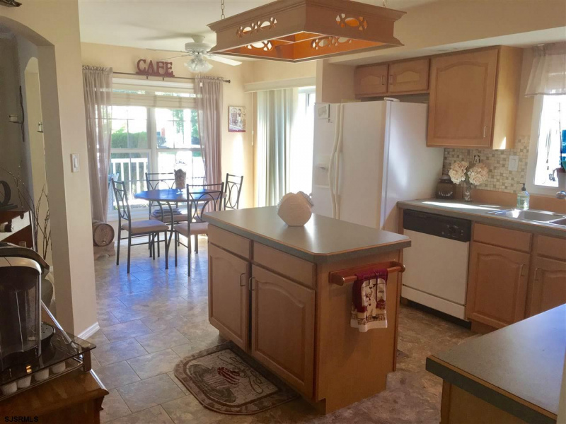 114 Royal St George, Mays Landing, New Jersey 08330, 3 Bedrooms Bedrooms, 6 Rooms Rooms,2 BathroomsBathrooms,Residential,For Sale,Royal St George,541587