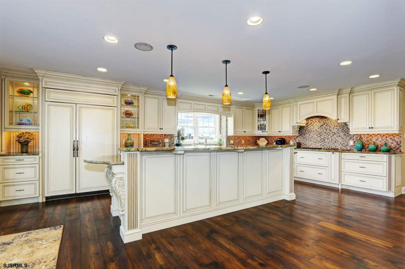 2700 Ocean Ave, Brigantine, New Jersey 08203, 7 Bedrooms Bedrooms, 14 Rooms Rooms,7 BathroomsBathrooms,Residential,For Sale,Ocean Ave,541607