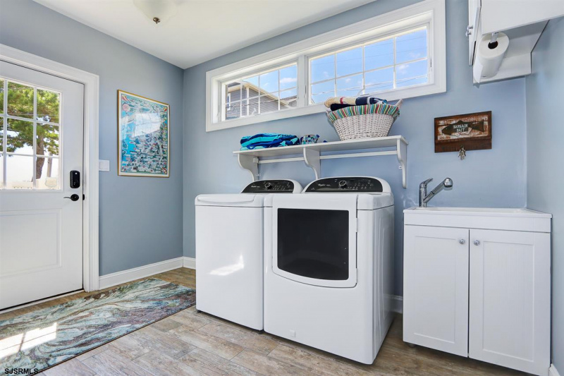 2700 Ocean Ave, Brigantine, New Jersey 08203, 7 Bedrooms Bedrooms, 14 Rooms Rooms,7 BathroomsBathrooms,Residential,For Sale,Ocean Ave,541607