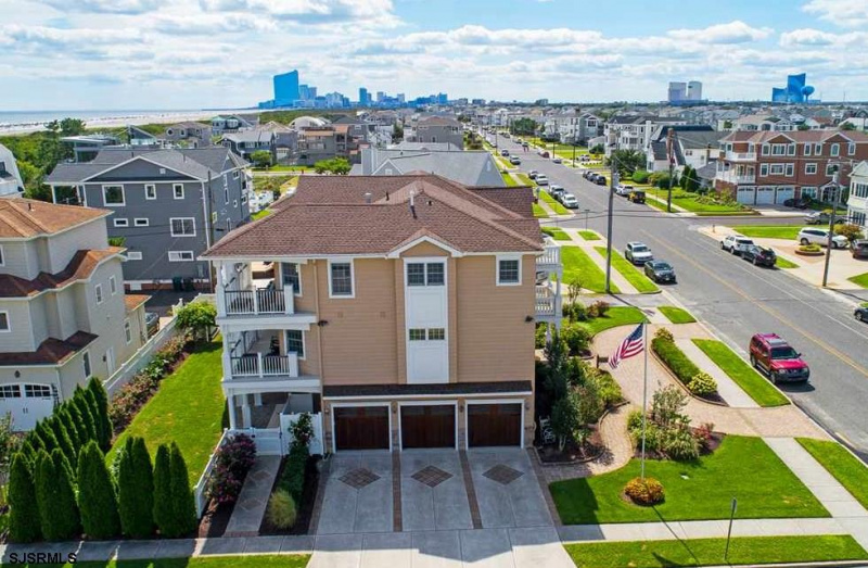2700 Ocean Ave, Brigantine, New Jersey 08203, 7 Bedrooms Bedrooms, 14 Rooms Rooms,7 BathroomsBathrooms,Residential,For Sale,Ocean Ave,541607