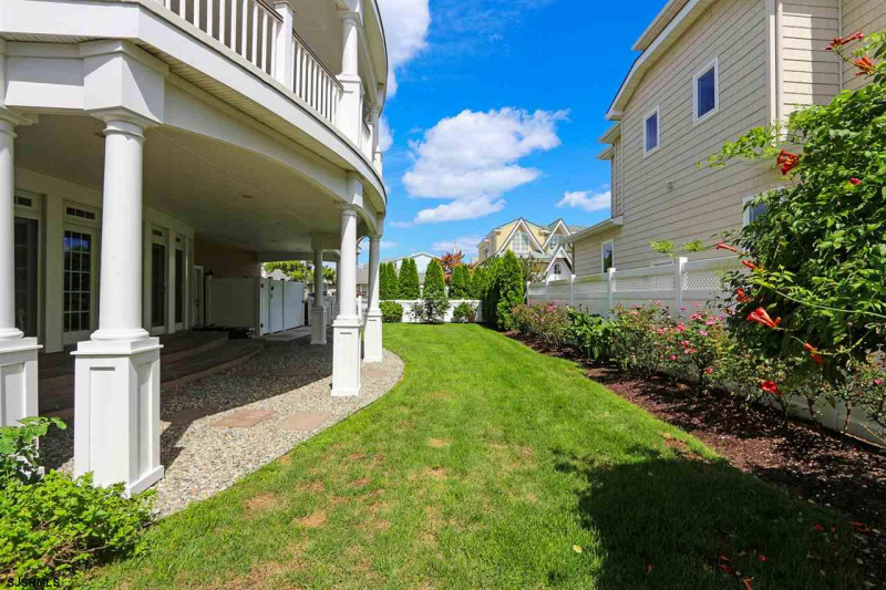 2700 Ocean Ave, Brigantine, New Jersey 08203, 7 Bedrooms Bedrooms, 14 Rooms Rooms,7 BathroomsBathrooms,Residential,For Sale,Ocean Ave,541607