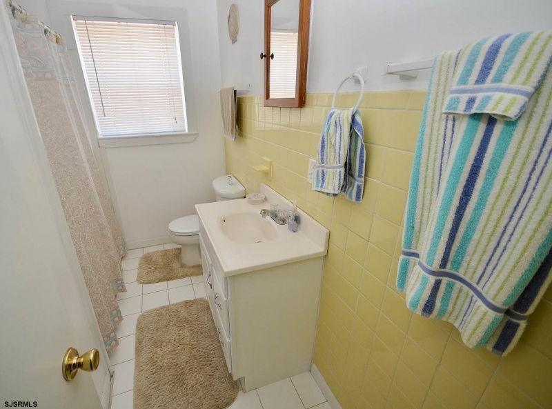 800 Beach, Brigantine, New Jersey 08203, 3 Bedrooms Bedrooms, 5 Rooms Rooms,2 BathroomsBathrooms,Condominium,For Sale,Beach,541612