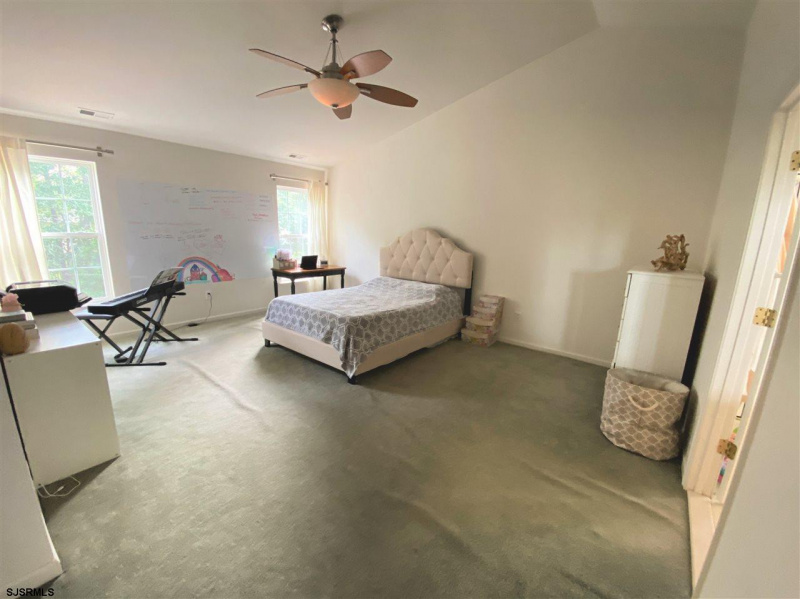 114 Trotter, Egg Harbor Township, New Jersey 08234, 4 Bedrooms Bedrooms, 14 Rooms Rooms,2 BathroomsBathrooms,Residential,For Sale,Trotter,541623
