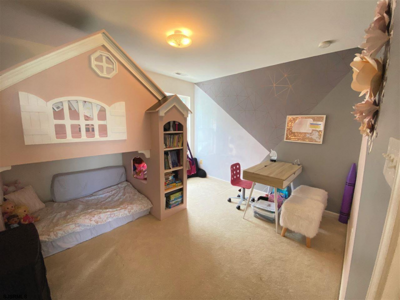 114 Trotter, Egg Harbor Township, New Jersey 08234, 4 Bedrooms Bedrooms, 14 Rooms Rooms,2 BathroomsBathrooms,Residential,For Sale,Trotter,541623