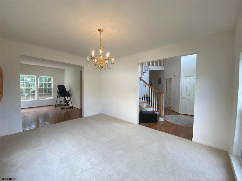 114 Trotter, Egg Harbor Township, New Jersey 08234, 4 Bedrooms Bedrooms, 14 Rooms Rooms,2 BathroomsBathrooms,Residential,For Sale,Trotter,541623