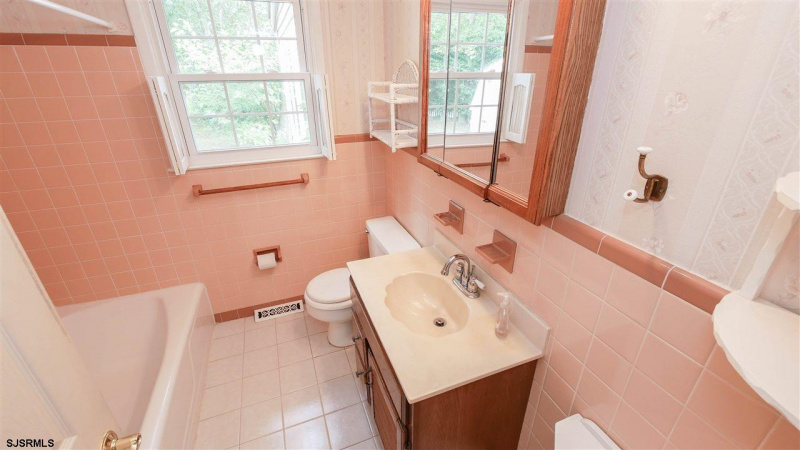 2514 Herbert, Northfield, New Jersey 08225, 3 Bedrooms Bedrooms, 9 Rooms Rooms,1 BathroomBathrooms,Residential,For Sale,Herbert,541647