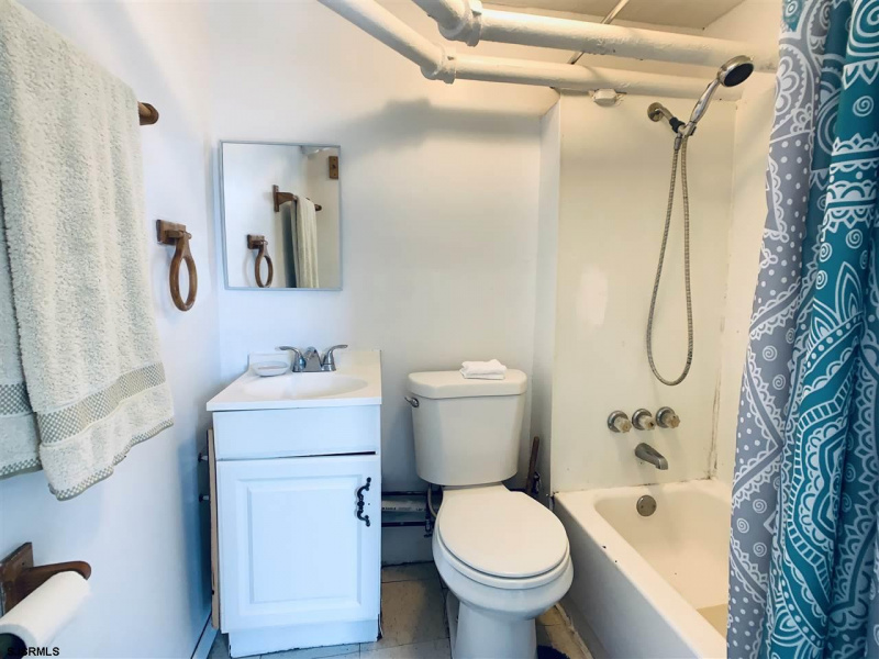 4805 Ventnor, Ventnor, New Jersey 08406, 1 Bedroom Bedrooms, 3 Rooms Rooms,1 BathroomBathrooms,Condominium,For Sale,Ventnor,541640