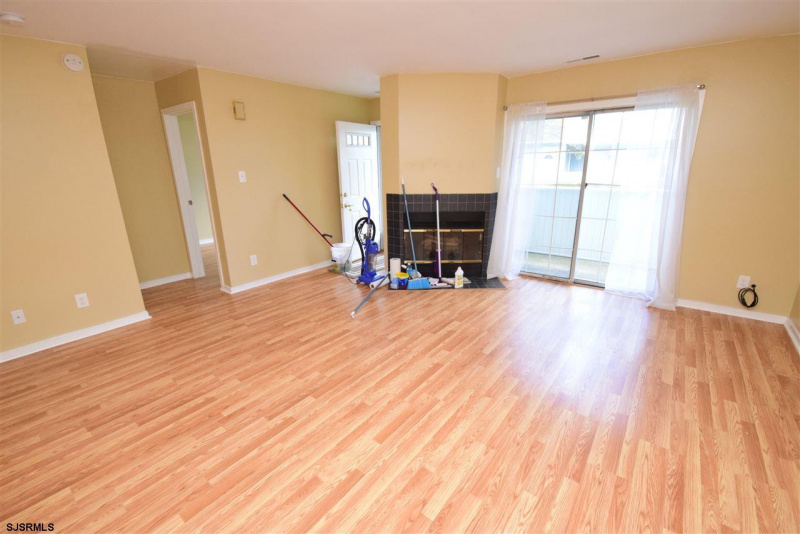 153 Heathercroft, Egg Harbor Township, New Jersey 08234, 2 Bedrooms Bedrooms, 5 Rooms Rooms,1 BathroomBathrooms,Condominium,For Sale,Heathercroft,541651