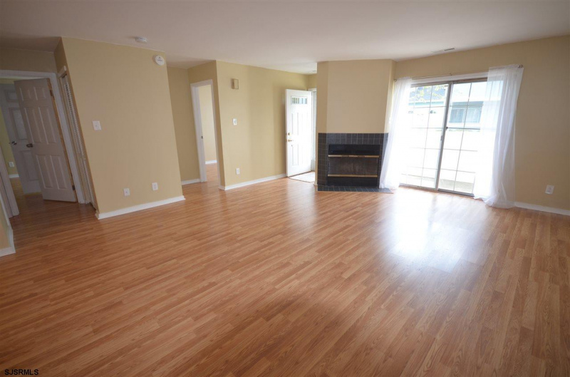 153 Heathercroft, Egg Harbor Township, New Jersey 08234, 2 Bedrooms Bedrooms, 5 Rooms Rooms,1 BathroomBathrooms,Condominium,For Sale,Heathercroft,541651