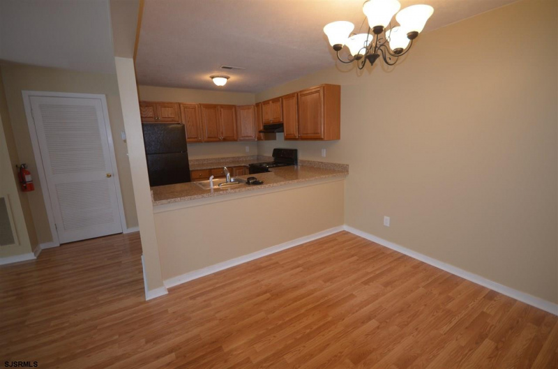 153 Heathercroft, Egg Harbor Township, New Jersey 08234, 2 Bedrooms Bedrooms, 5 Rooms Rooms,1 BathroomBathrooms,Condominium,For Sale,Heathercroft,541651