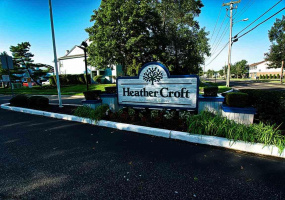 153 Heathercroft, Egg Harbor Township, New Jersey 08234, 2 Bedrooms Bedrooms, 5 Rooms Rooms,1 BathroomBathrooms,Condominium,For Sale,Heathercroft,541651