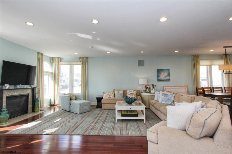 113 Harvard, Ventnor, New Jersey 08406, 5 Bedrooms Bedrooms, 13 Rooms Rooms,4 BathroomsBathrooms,Residential,For Sale,Harvard,541686