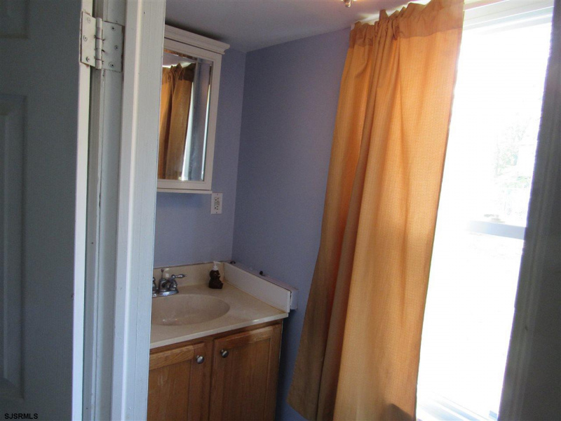 7 Edgewater Ave, Pleasantville, New Jersey 08232, 3 Bedrooms Bedrooms, 10 Rooms Rooms,1 BathroomBathrooms,Residential,For Sale,Edgewater Ave,541693