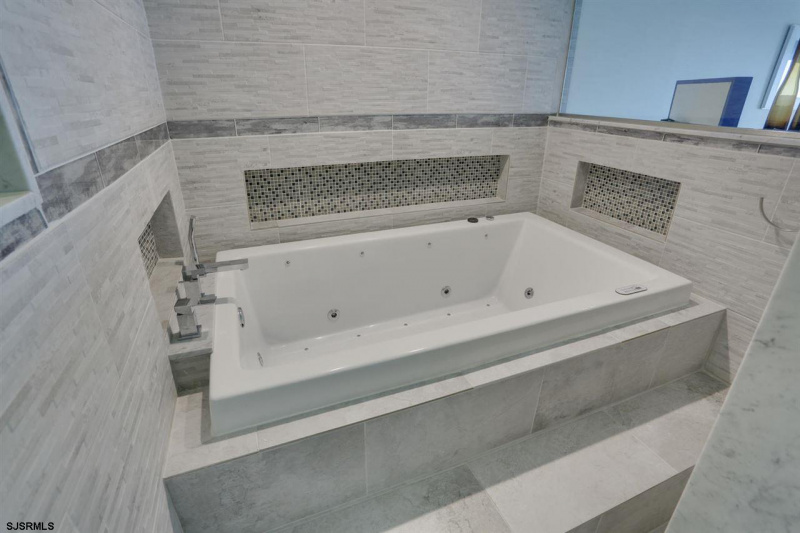 600 Brigantine, Brigantine, New Jersey 08203, 2 Bedrooms Bedrooms, 6 Rooms Rooms,2 BathroomsBathrooms,Condominium,For Sale,Brigantine,541691