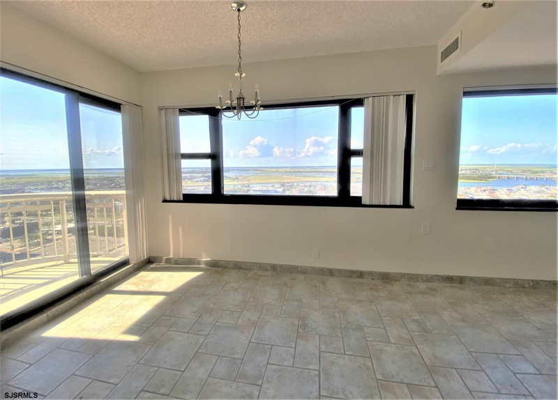 3101 BOARDWALK #2204-1, Atlantic City, New Jersey 08401, 1 Bedroom Bedrooms, 5 Rooms Rooms,1 BathroomBathrooms,Condominium,For Sale,BOARDWALK #2204-1,541700