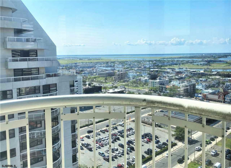 3101 BOARDWALK #2204-1, Atlantic City, New Jersey 08401, 1 Bedroom Bedrooms, 5 Rooms Rooms,1 BathroomBathrooms,Condominium,For Sale,BOARDWALK #2204-1,541700