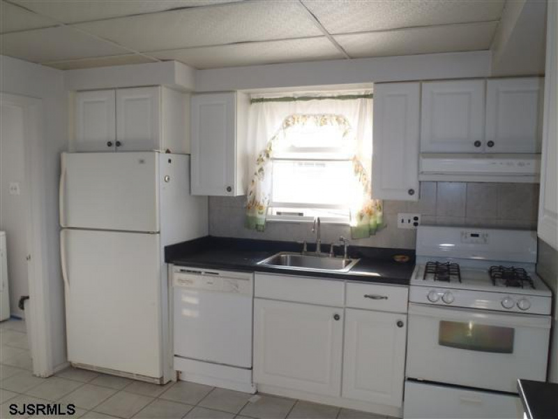 325-327 Lafayette, Ventnor, New Jersey 08406-1024, ,Multi-family,For Sale,Lafayette,541718