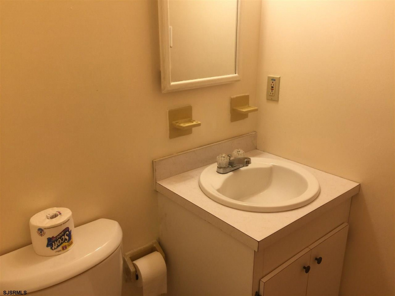 32 GIRARD, New Jersey 08203, 3 Bedrooms Bedrooms, 7 Rooms Rooms,2 BathroomsBathrooms,Rental non-commercial,For Sale,GIRARD,541704