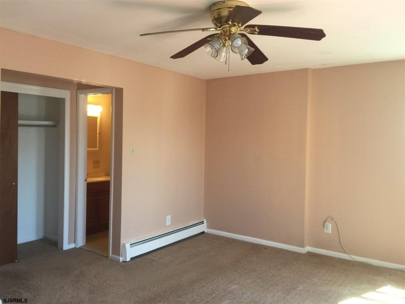 32 GIRARD, New Jersey 08203, 3 Bedrooms Bedrooms, 7 Rooms Rooms,2 BathroomsBathrooms,Rental non-commercial,For Sale,GIRARD,541704