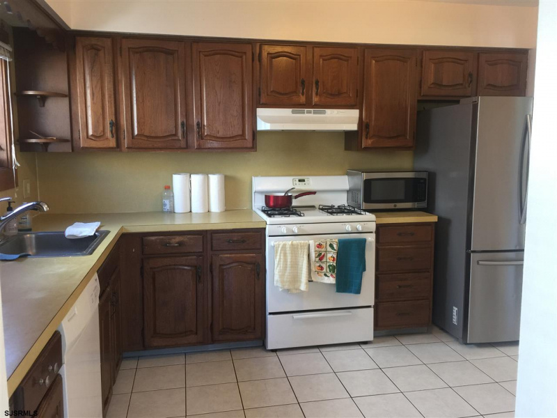 32 GIRARD, New Jersey 08203, 3 Bedrooms Bedrooms, 7 Rooms Rooms,2 BathroomsBathrooms,Rental non-commercial,For Sale,GIRARD,541704