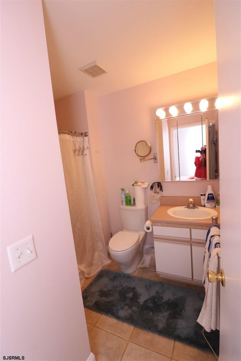 200 Decatur Ave - WINTER RENTAL 2020-2021, New Jersey 08402, 2 Bedrooms Bedrooms, 4 Rooms Rooms,2 BathroomsBathrooms,Rental non-commercial,For Sale,Decatur Ave - WINTER RENTAL 2020-2021,541736