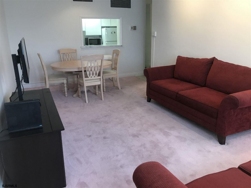 101 Raleigh, New Jersey 08401, 2 Bedrooms Bedrooms, 6 Rooms Rooms,1 BathroomBathrooms,Rental non-commercial,For Sale,Raleigh,541739