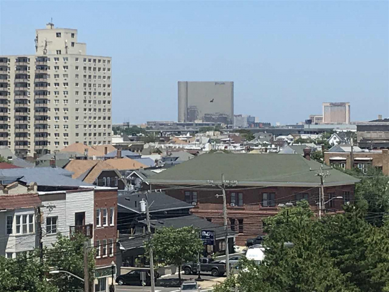 101 Raleigh, New Jersey 08401, 1 Bedroom Bedrooms, 5 Rooms Rooms,1 BathroomBathrooms,Rental non-commercial,For Sale,Raleigh,541743