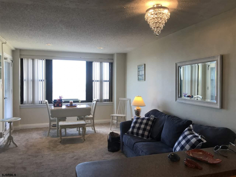 101 Raleigh, New Jersey 08401, 1 Bedroom Bedrooms, 5 Rooms Rooms,1 BathroomBathrooms,Rental non-commercial,For Sale,Raleigh,541743