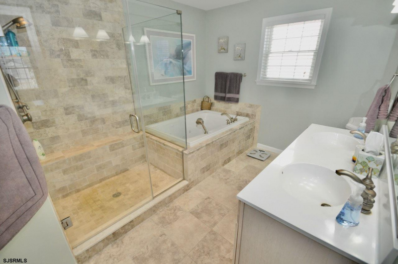 210 4th Street, Brigantine, New Jersey 08203-0103, 4 Bedrooms Bedrooms, 12 Rooms Rooms,2 BathroomsBathrooms,Residential,For Sale,4th Street,541731