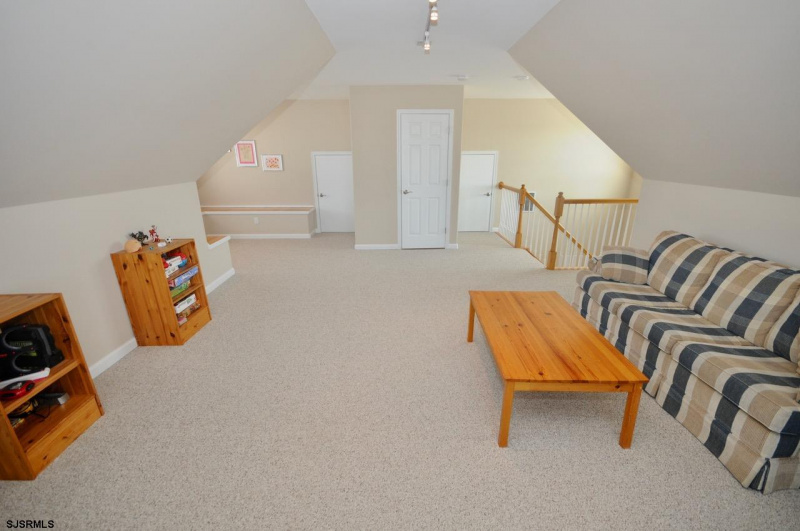 210 4th Street, Brigantine, New Jersey 08203-0103, 4 Bedrooms Bedrooms, 12 Rooms Rooms,2 BathroomsBathrooms,Residential,For Sale,4th Street,541731