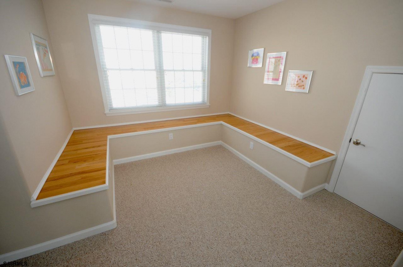 210 4th Street, Brigantine, New Jersey 08203-0103, 4 Bedrooms Bedrooms, 12 Rooms Rooms,2 BathroomsBathrooms,Residential,For Sale,4th Street,541731