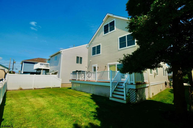 210 4th Street, Brigantine, New Jersey 08203-0103, 4 Bedrooms Bedrooms, 12 Rooms Rooms,2 BathroomsBathrooms,Residential,For Sale,4th Street,541731