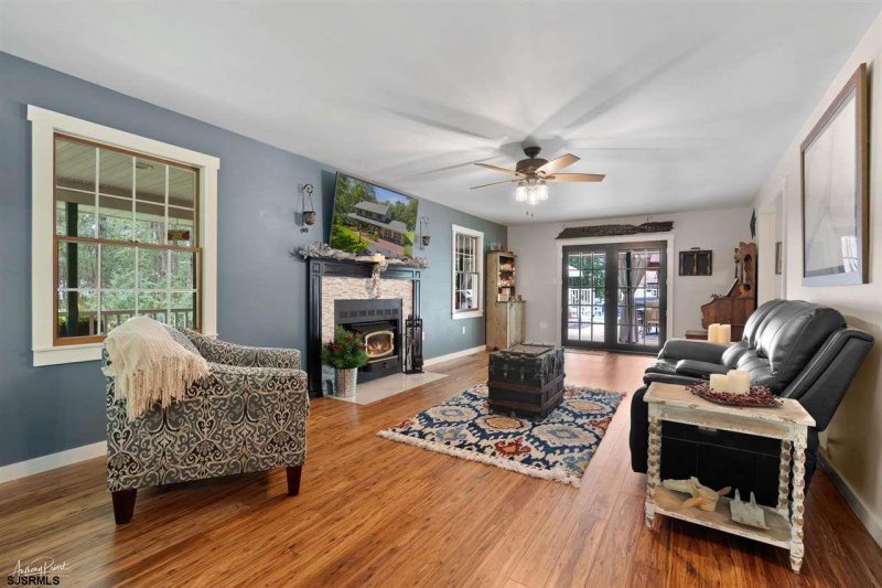 310 Perry Rd, Petersburg, New Jersey 08270, 4 Bedrooms Bedrooms, 13 Rooms Rooms,2 BathroomsBathrooms,Residential,For Sale,Perry Rd,541748