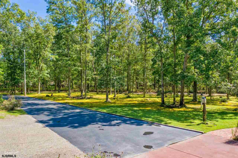 310 Perry Rd, Petersburg, New Jersey 08270, 4 Bedrooms Bedrooms, 13 Rooms Rooms,2 BathroomsBathrooms,Residential,For Sale,Perry Rd,541748