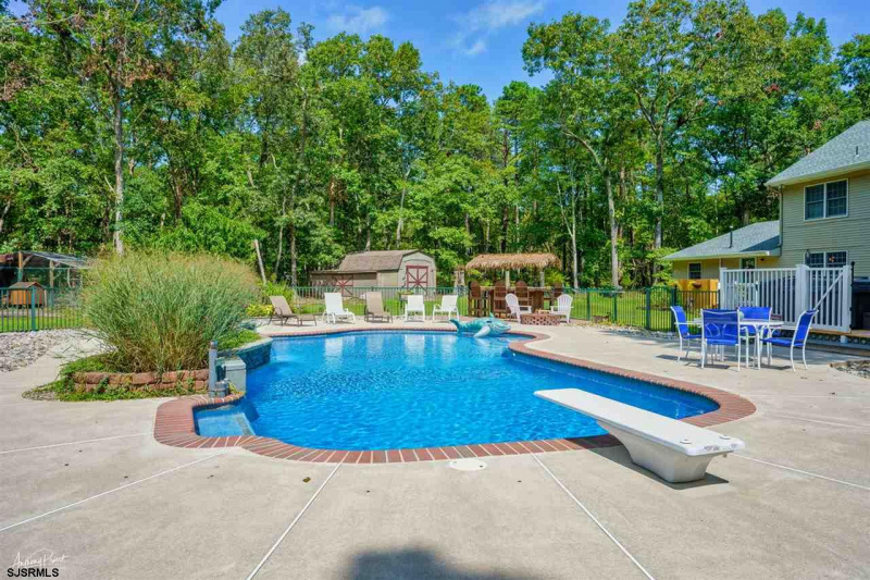 310 Perry Rd, Petersburg, New Jersey 08270, 4 Bedrooms Bedrooms, 13 Rooms Rooms,2 BathroomsBathrooms,Residential,For Sale,Perry Rd,541748