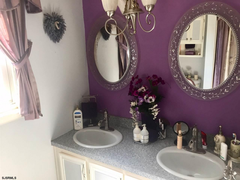 907 Elm Ave, Absecon, New Jersey 08201, 4 Bedrooms Bedrooms, 8 Rooms Rooms,2 BathroomsBathrooms,Residential,For Sale,Elm Ave,541750