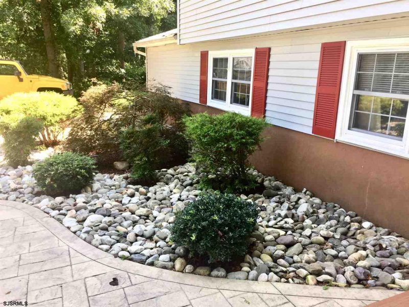 907 Elm Ave, Absecon, New Jersey 08201, 4 Bedrooms Bedrooms, 8 Rooms Rooms,2 BathroomsBathrooms,Residential,For Sale,Elm Ave,541750