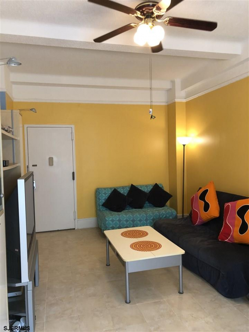 2715 Boardwalk, Atlantic City, New Jersey 08401, 1 Bedroom Bedrooms, 4 Rooms Rooms,1 BathroomBathrooms,Condominium,For Sale,Boardwalk,541728