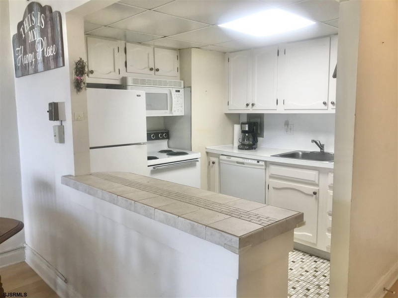 101 Raleigh, Atlantic City, New Jersey 08401, 1 Bedroom Bedrooms, 6 Rooms Rooms,1 BathroomBathrooms,Condominium,For Sale,Raleigh,541763