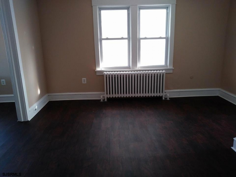 106 Rosborough, New Jersey 08406, 2 Bedrooms Bedrooms, 5 Rooms Rooms,1 BathroomBathrooms,Rental non-commercial,For Sale,Rosborough,541781