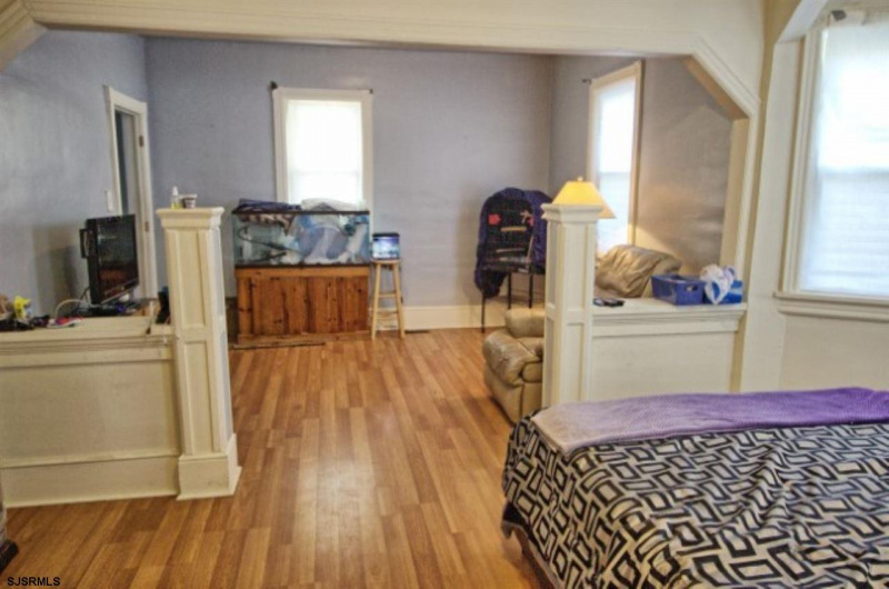 520 Middle, Hammonton, New Jersey 08037, 4 Bedrooms Bedrooms, 8 Rooms Rooms,2 BathroomsBathrooms,Residential,For Sale,Middle,541785