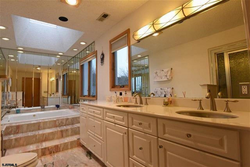 15 Sea Garden, Linwood, New Jersey 08221-2162, 4 Bedrooms Bedrooms, 13 Rooms Rooms,2 BathroomsBathrooms,Residential,For Sale,Sea Garden,541794