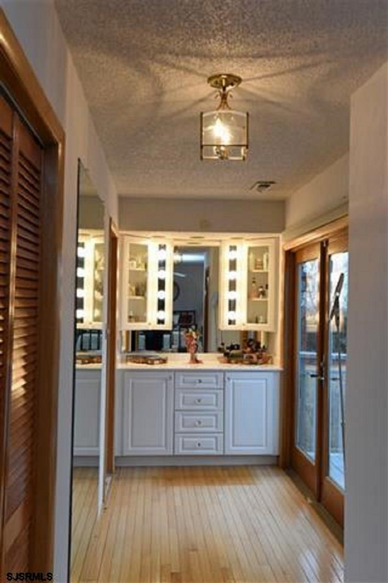 15 Sea Garden, Linwood, New Jersey 08221-2162, 4 Bedrooms Bedrooms, 13 Rooms Rooms,2 BathroomsBathrooms,Residential,For Sale,Sea Garden,541794
