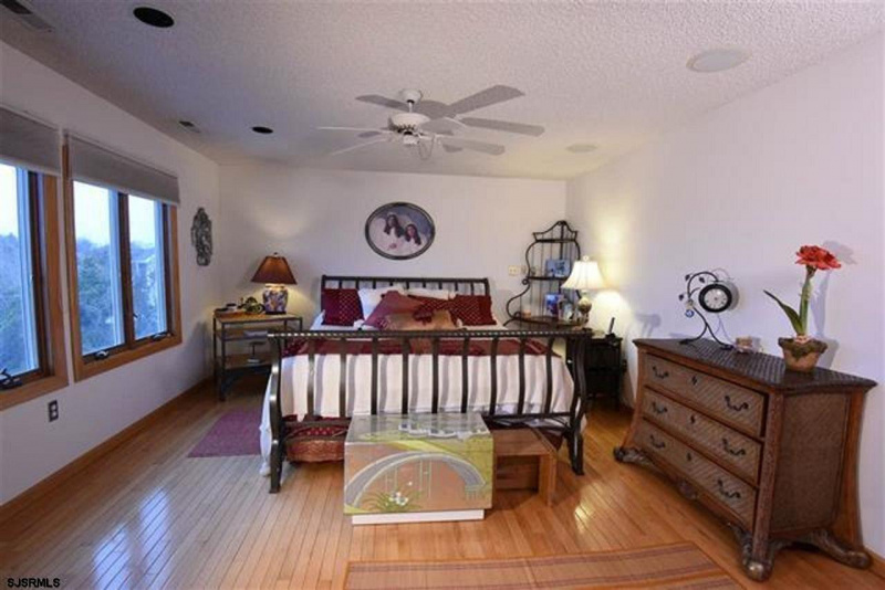 15 Sea Garden, Linwood, New Jersey 08221-2162, 4 Bedrooms Bedrooms, 13 Rooms Rooms,2 BathroomsBathrooms,Residential,For Sale,Sea Garden,541794