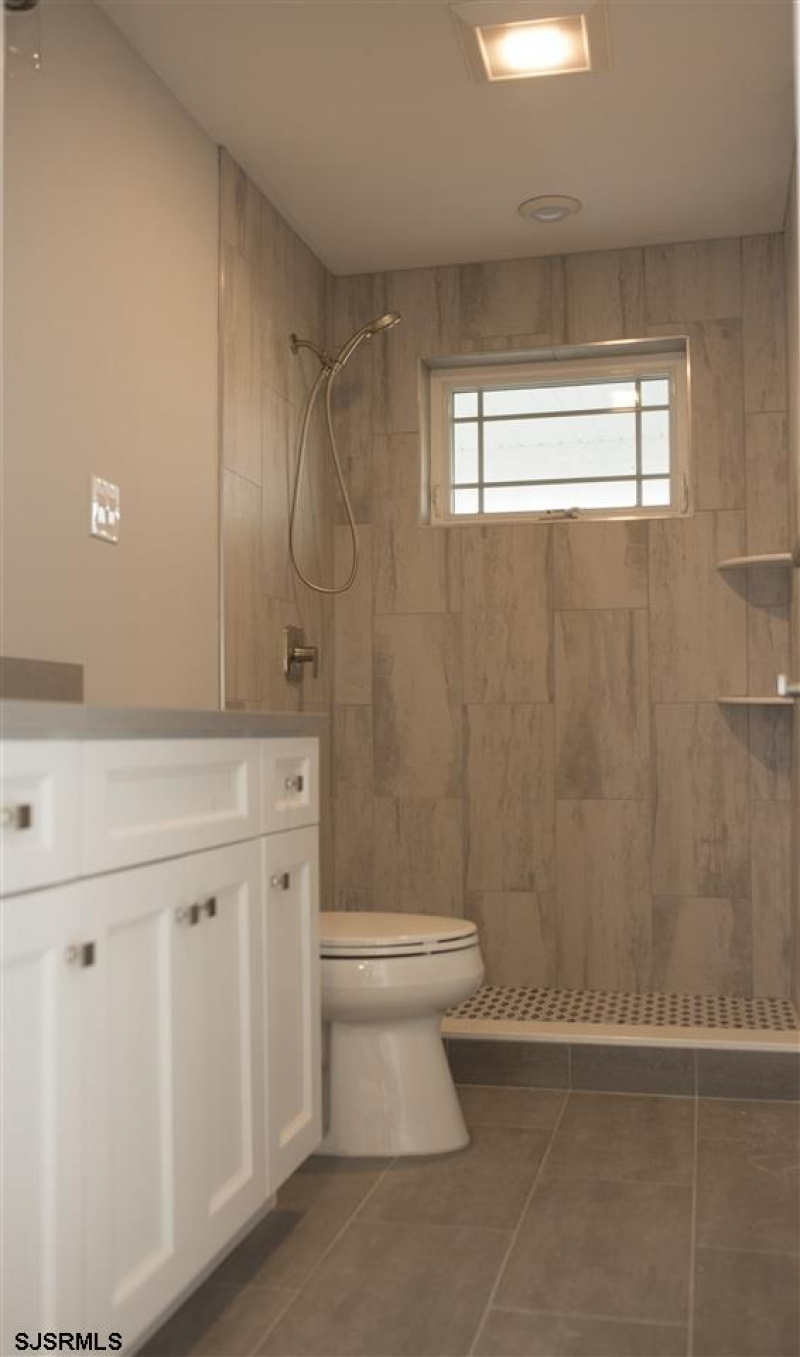 2500 Bayshore Ave, Brigantine, New Jersey 08203, 5 Bedrooms Bedrooms, 4 Rooms Rooms,5 BathroomsBathrooms,Residential,For Sale,Bayshore Ave,541801