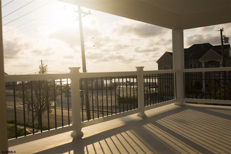 2500 Bayshore Ave, Brigantine, New Jersey 08203, 5 Bedrooms Bedrooms, 4 Rooms Rooms,5 BathroomsBathrooms,Residential,For Sale,Bayshore Ave,541801