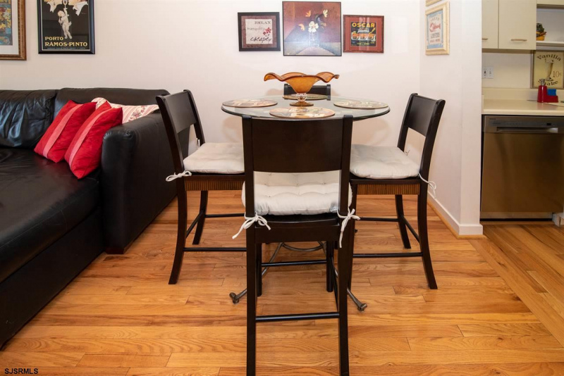 7701 Atlantic, Margate, New Jersey 08402, 1 Bedroom Bedrooms, 3 Rooms Rooms,2 BathroomsBathrooms,Condominium,For Sale,Atlantic,541786