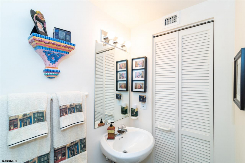 7701 Atlantic, Margate, New Jersey 08402, 1 Bedroom Bedrooms, 3 Rooms Rooms,2 BathroomsBathrooms,Condominium,For Sale,Atlantic,541786