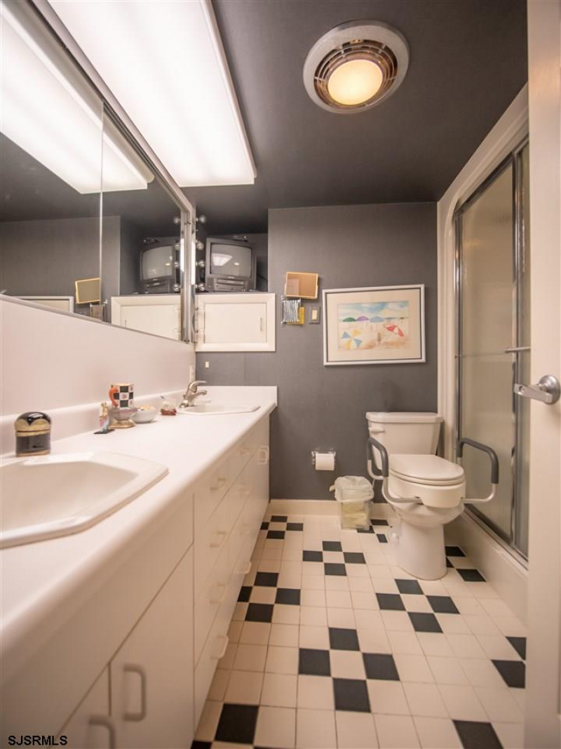 9600 Atlantic Ave. #901, Margate, New Jersey 08402, 2 Bedrooms Bedrooms, 7 Rooms Rooms,2 BathroomsBathrooms,Condominium,For Sale,Atlantic Ave. #901,541791