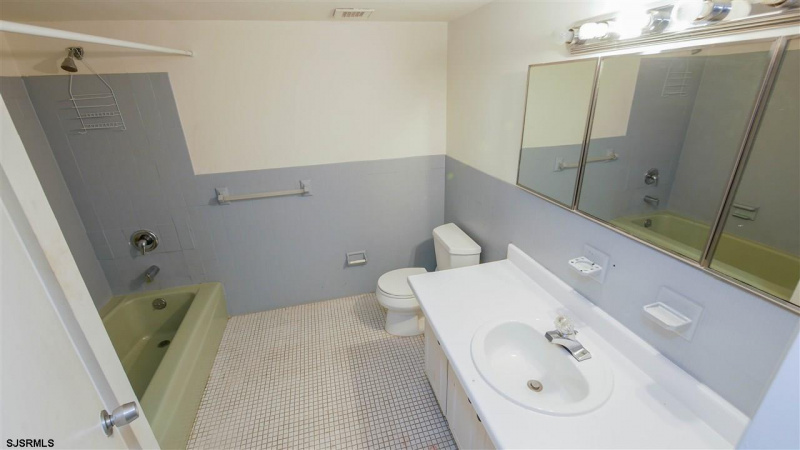 101 PLAZA, Atlantic City, New Jersey 08401, 2 Bedrooms Bedrooms, 5 Rooms Rooms,2 BathroomsBathrooms,Condominium,For Sale,PLAZA,541822